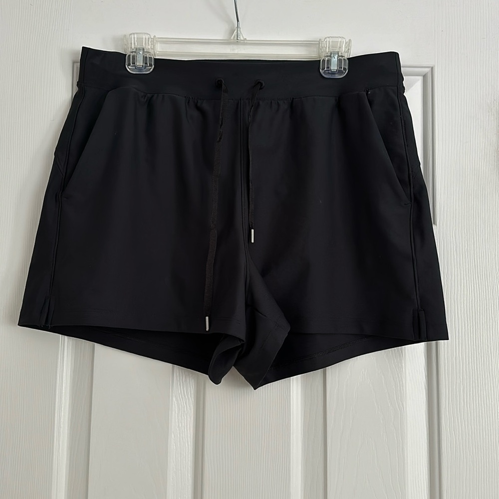Old Navy Black Powersoft Shorts L
